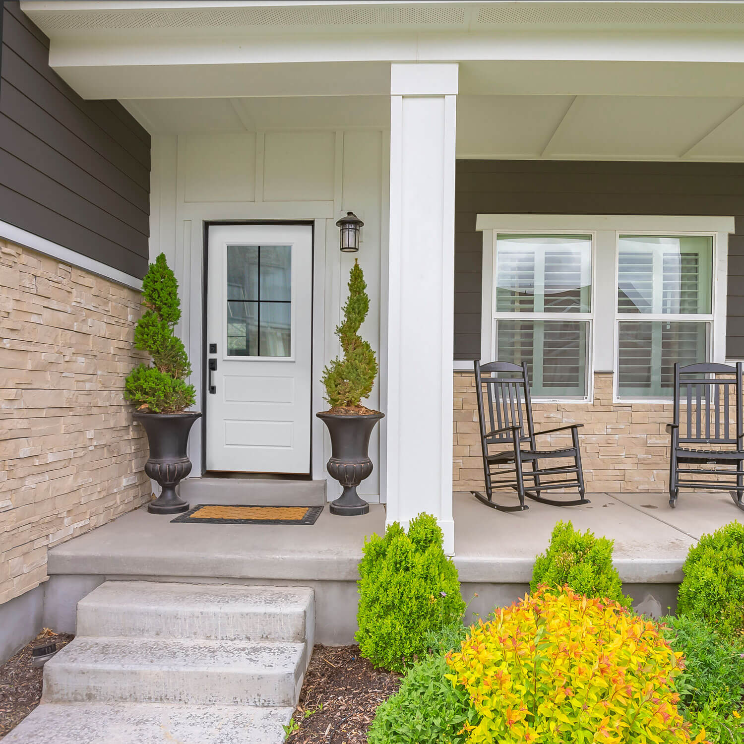 Arcadian in Prefinished White Steel
